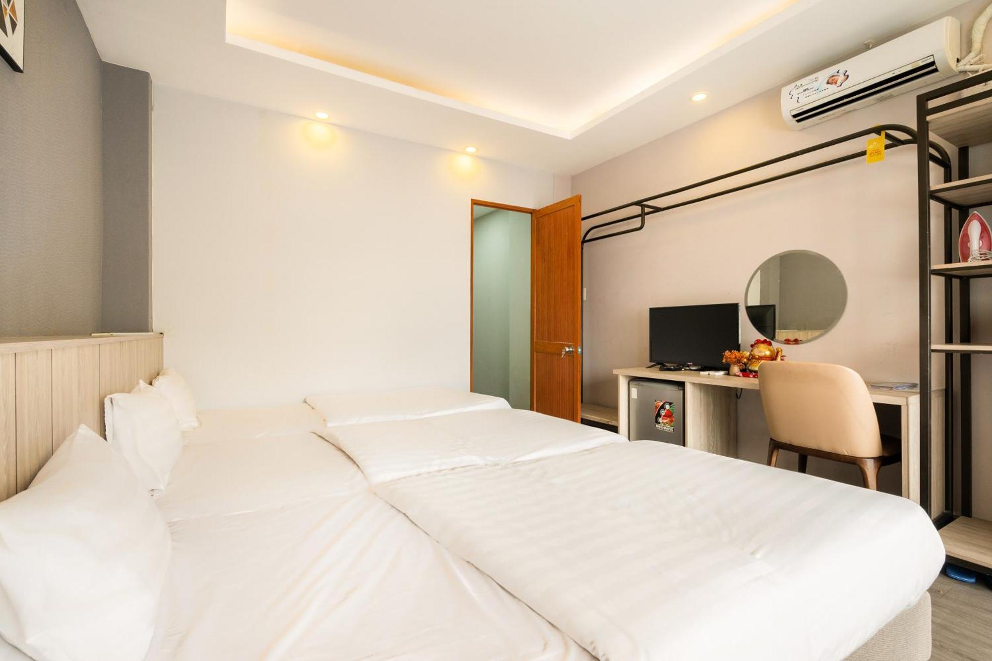 Cozy Inn Ho Chi Minh Exterior photo